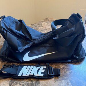 Nike Brasilia 9.5 Training Duffel Bag (Medium, 60L)